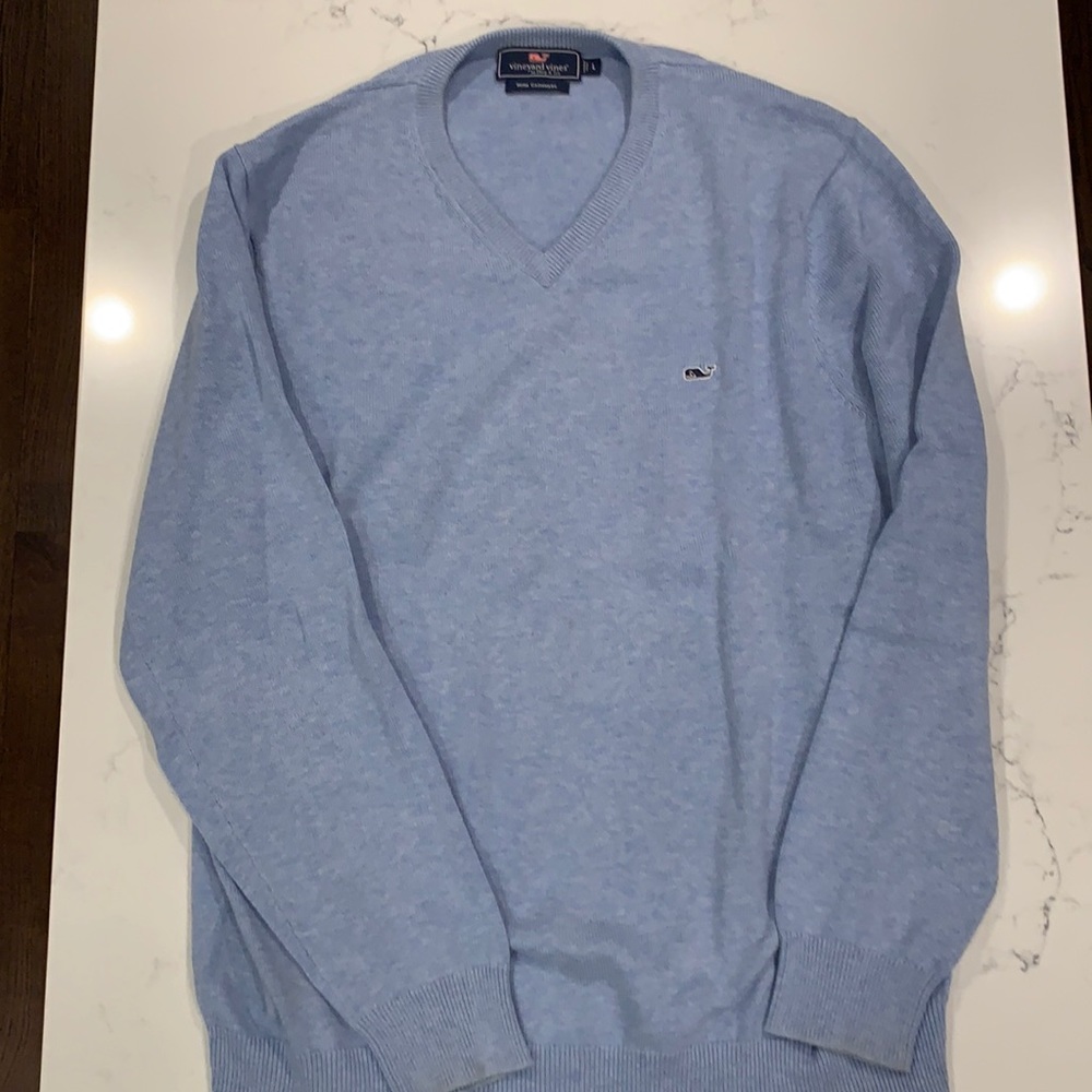 Vineyard Vines sweater